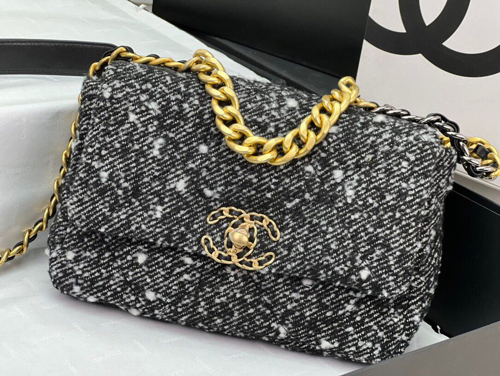 chanel-19-small-black-and-white-orea-tweed Shoulder