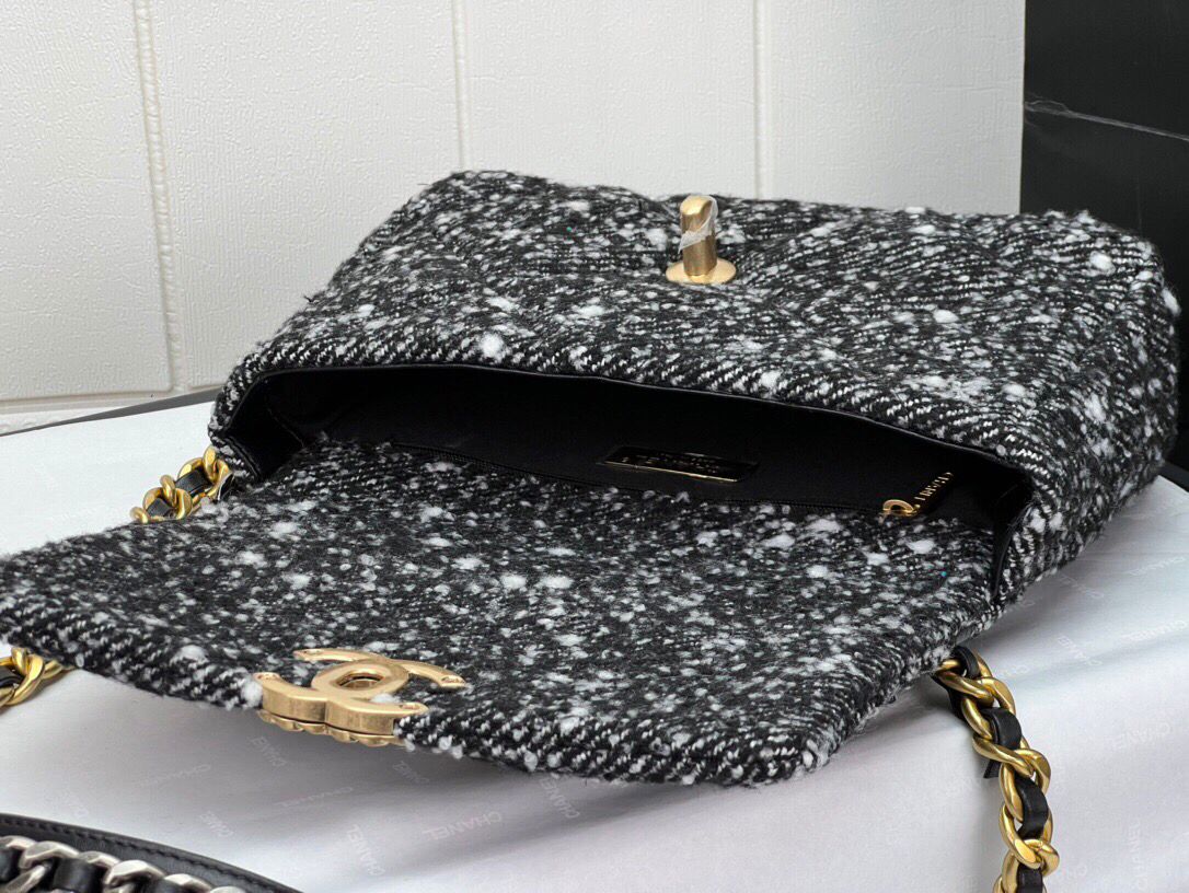chanel-19-small-black-and-white-orea-tweed Shoulder