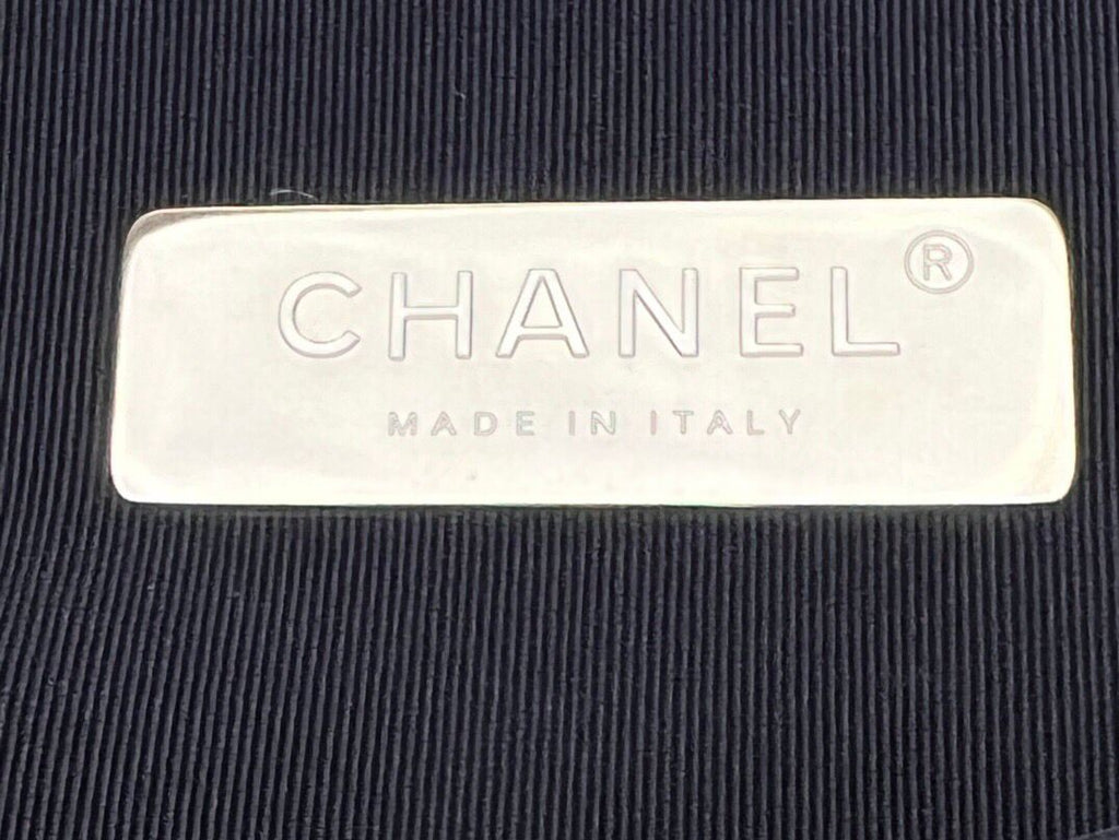 chanel-19-small-black-and-white-orea-tweed Shoulder