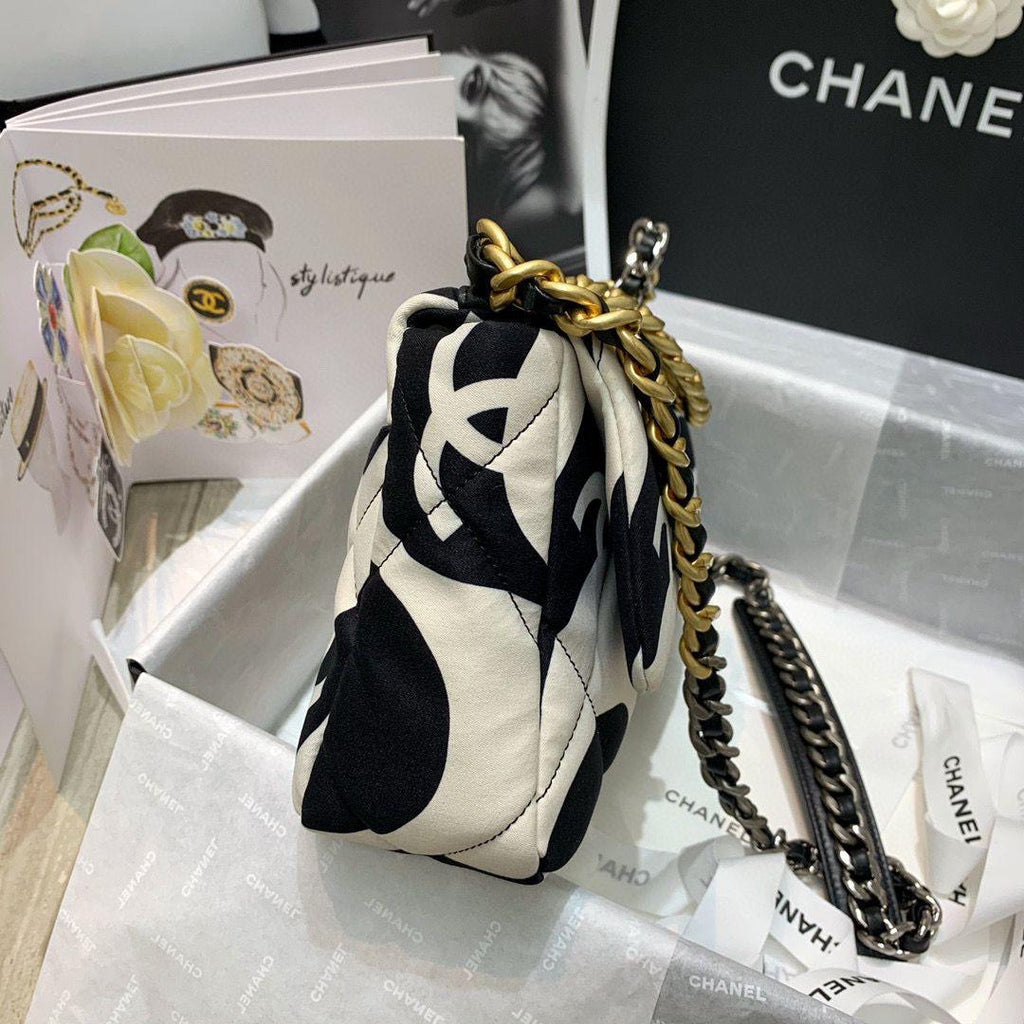 chanel-19-flap-bag-medium-black-ecru Shoulder