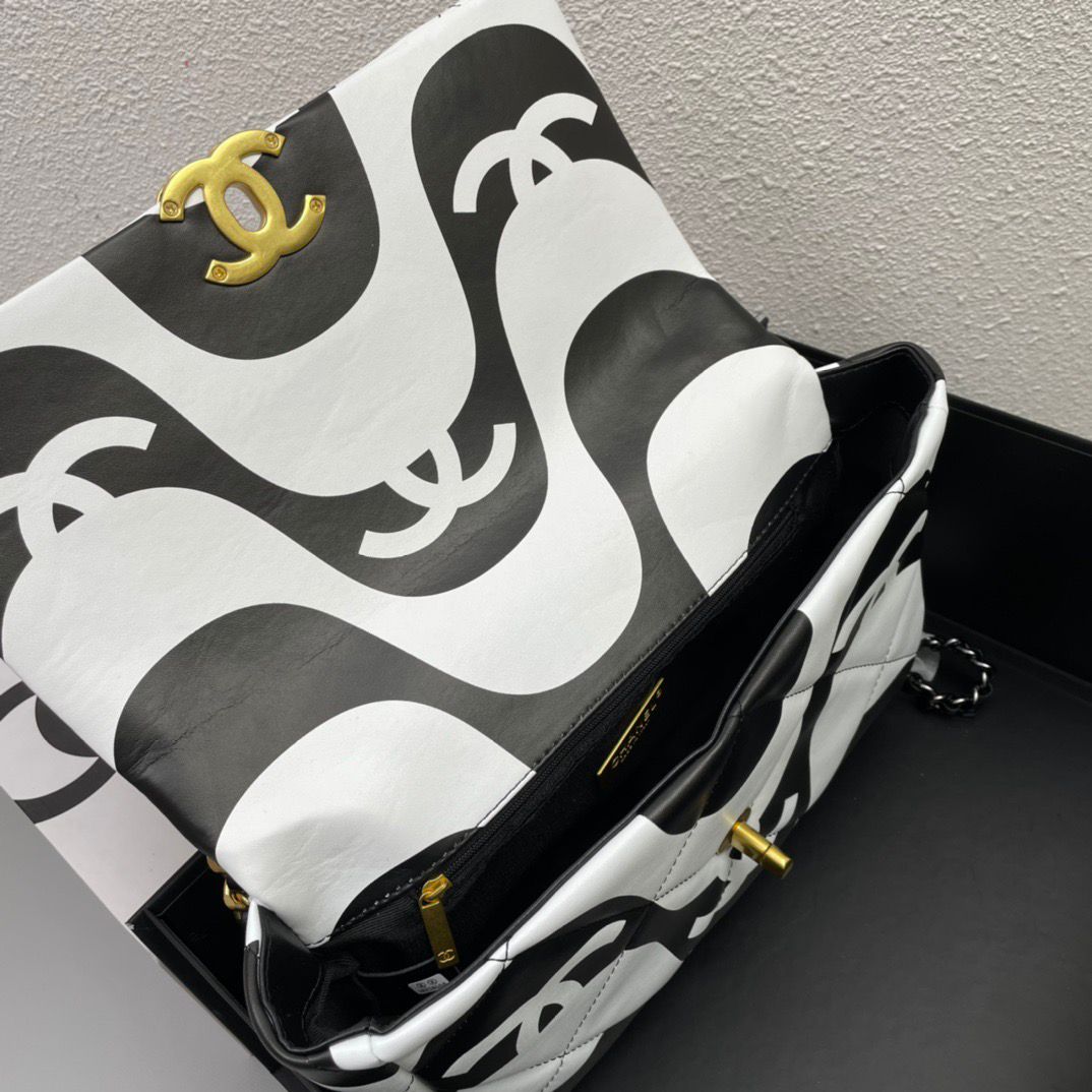 chanel-19-fanric-printed-flap-bag-medium Shoulder