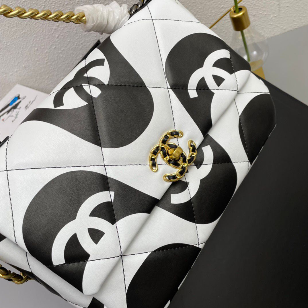 chanel-19-fanric-printed-flap-bag-medium Shoulder