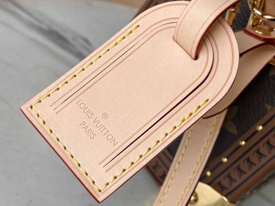 louis-vuitton-monogram-box-bag Crossbody
