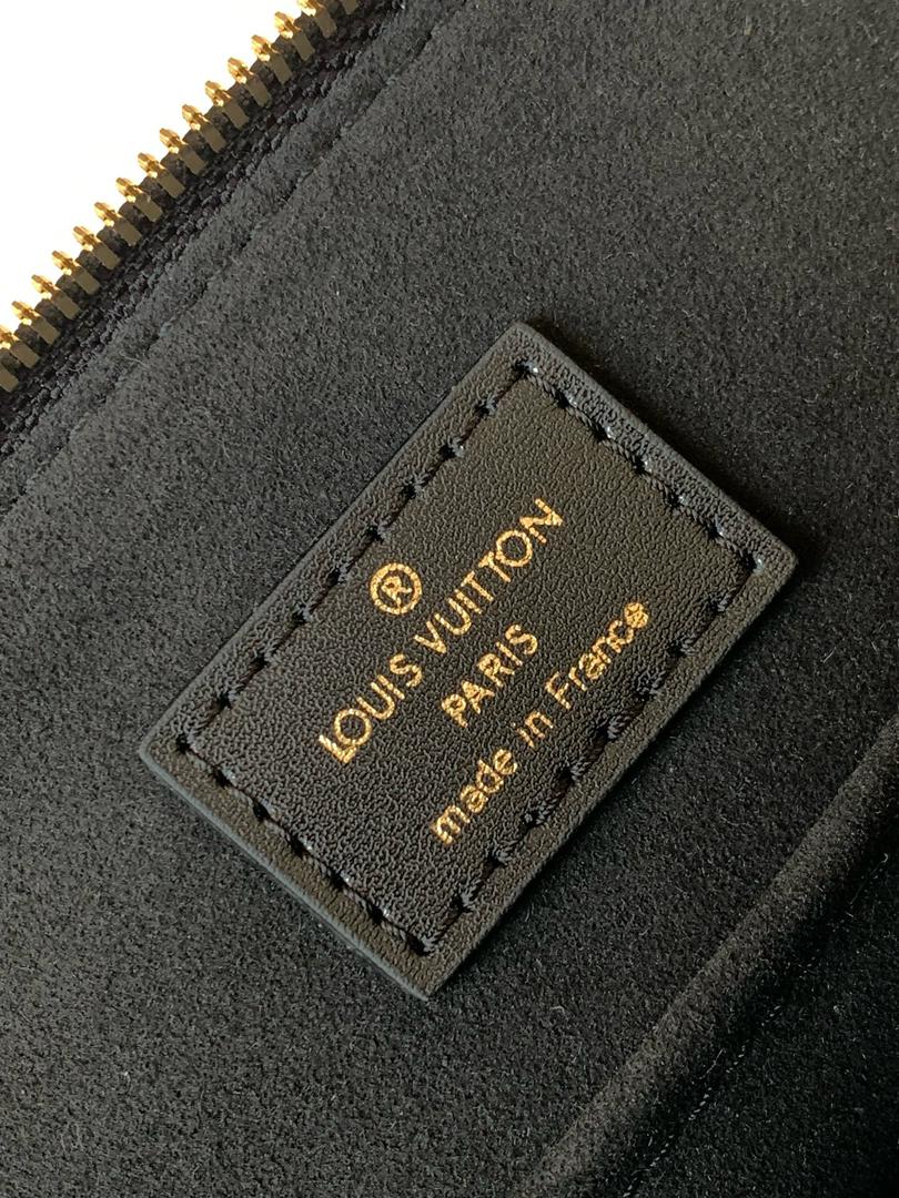 louis-vuitton-alma-bb Handle