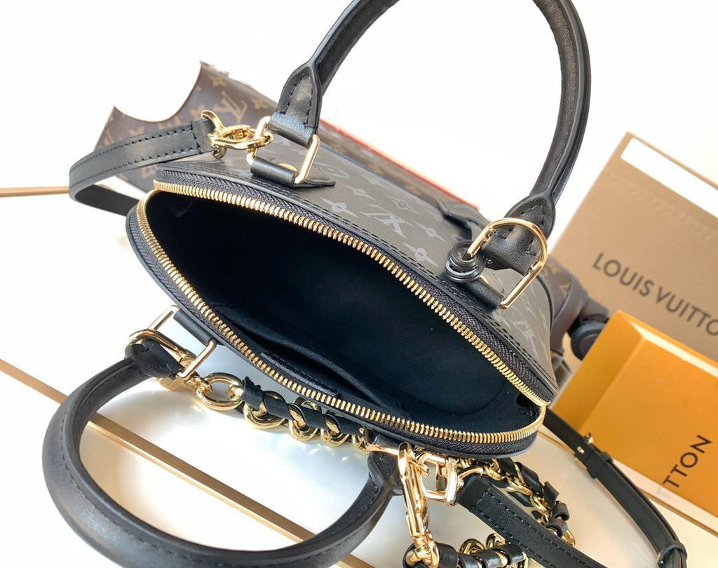 louis-vuitton-alma-bb Handle
