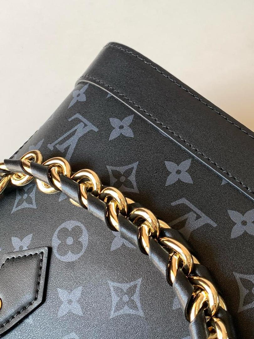 louis-vuitton-alma-bb Handle