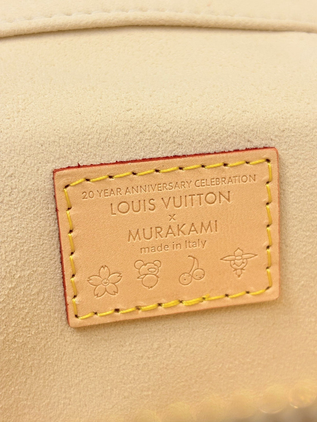 lv-x-tm-vanity-chain-pouch Crossbody