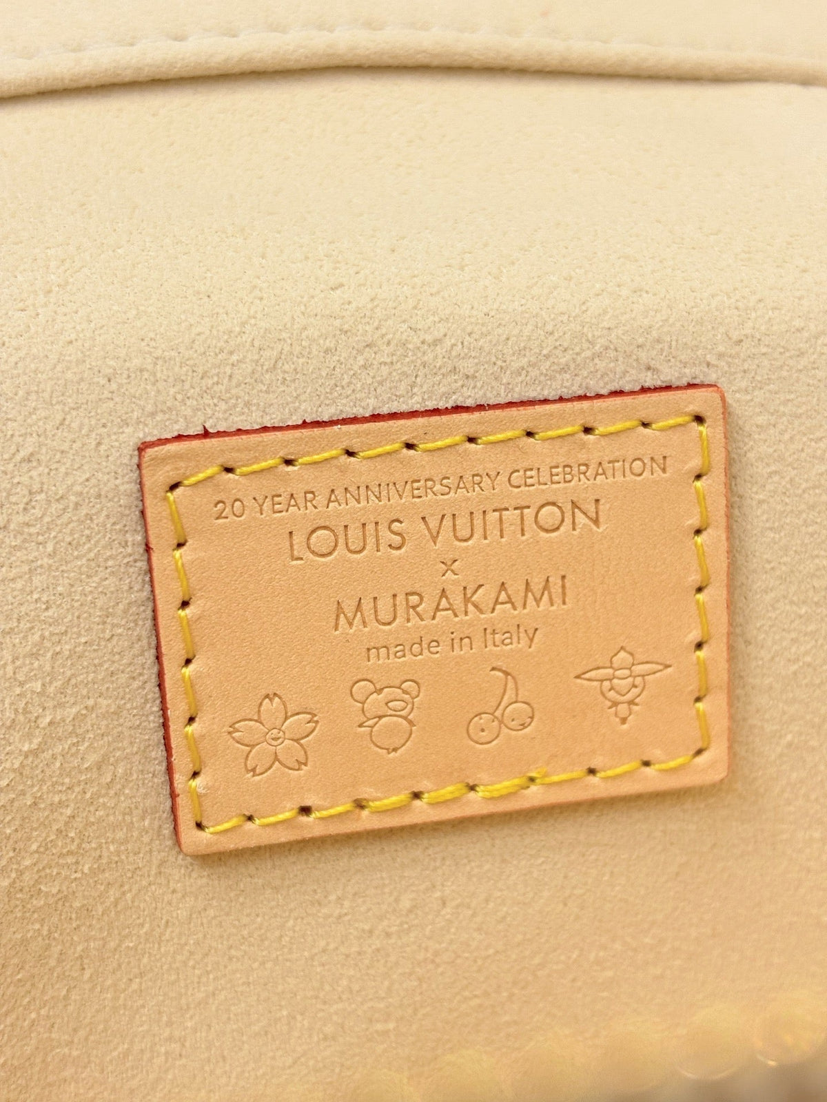 lv-x-tm-vanity-chain-pouch Crossbody