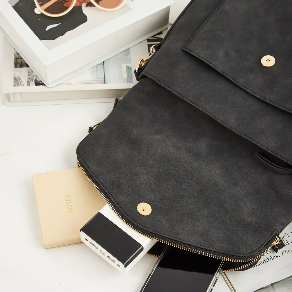 the-emila Crossbody