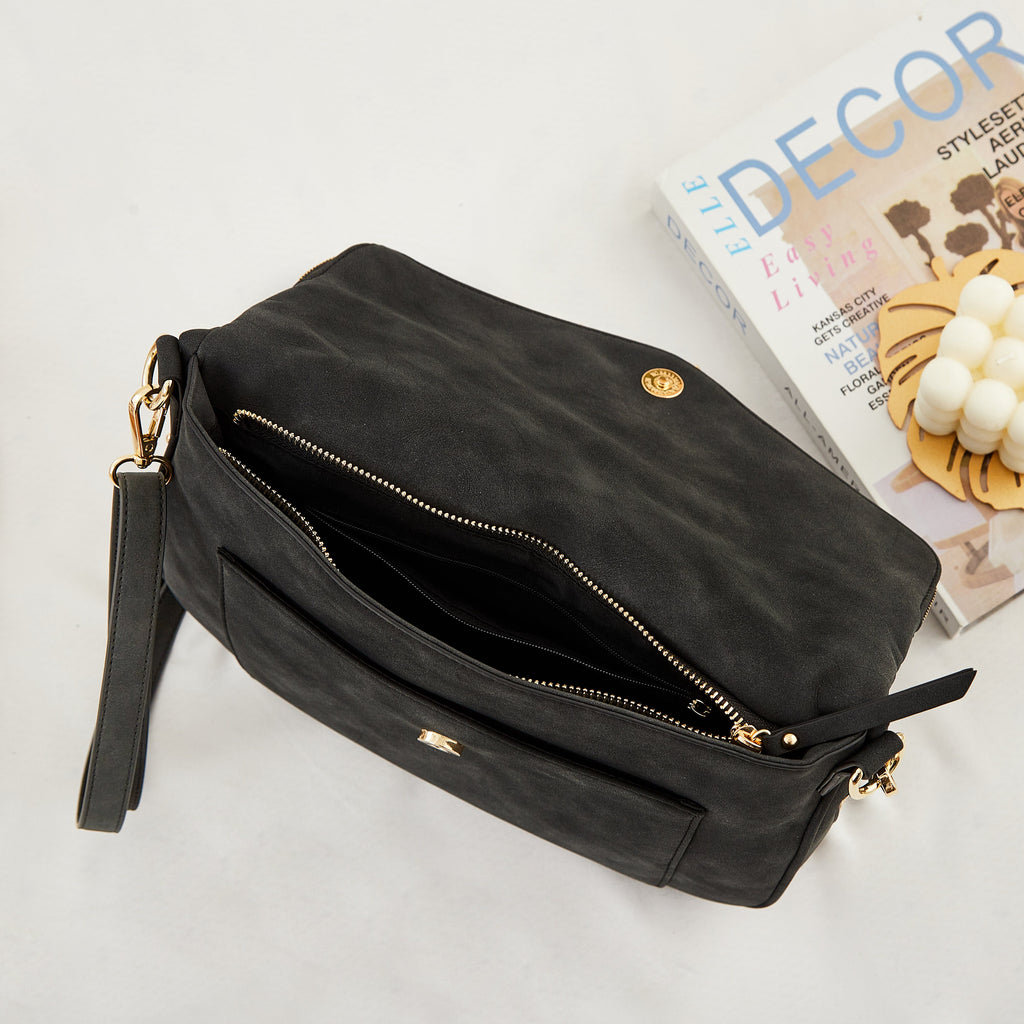 the-emila Crossbody