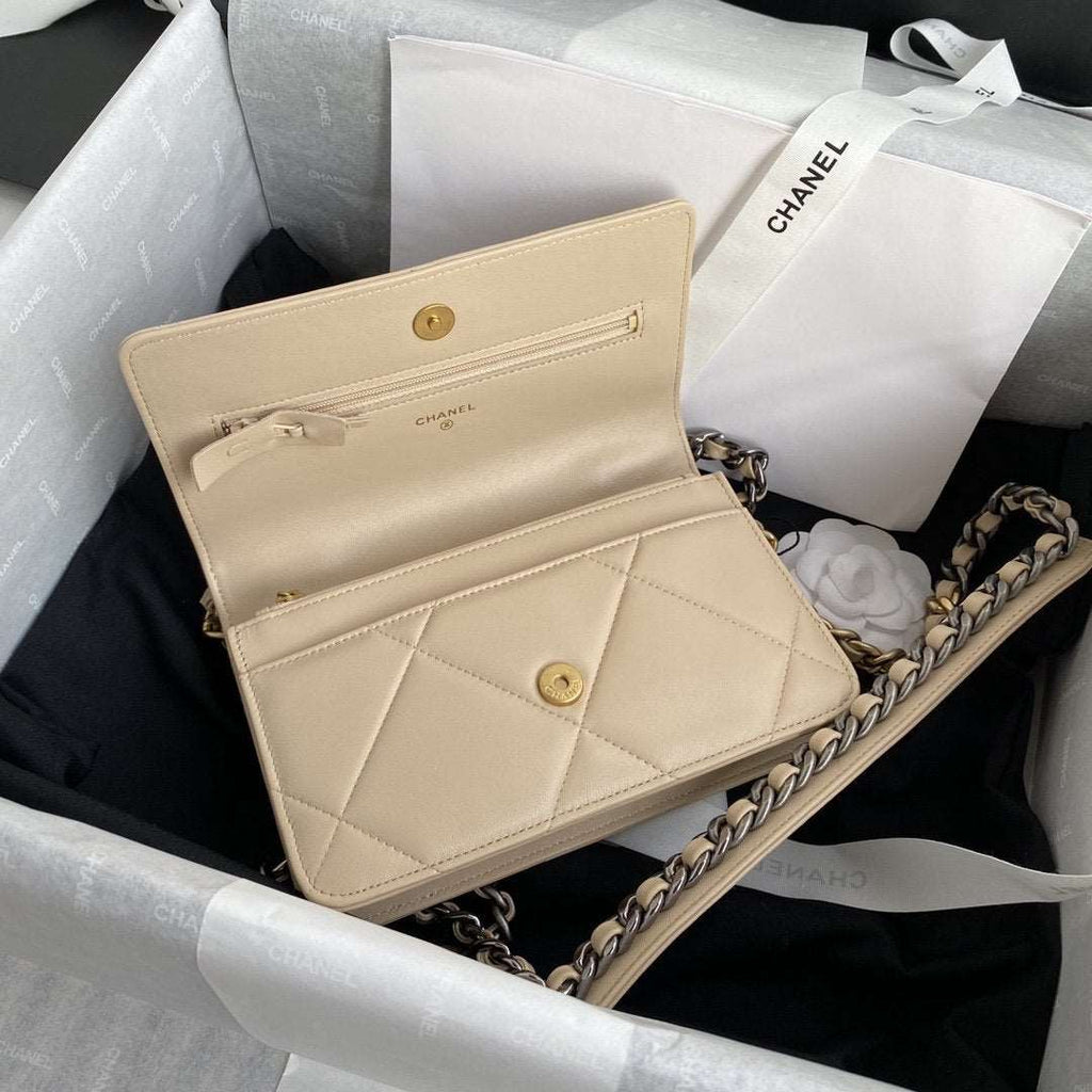 chanel-19-wallet-on-chain-woc-beige-copy ohter
