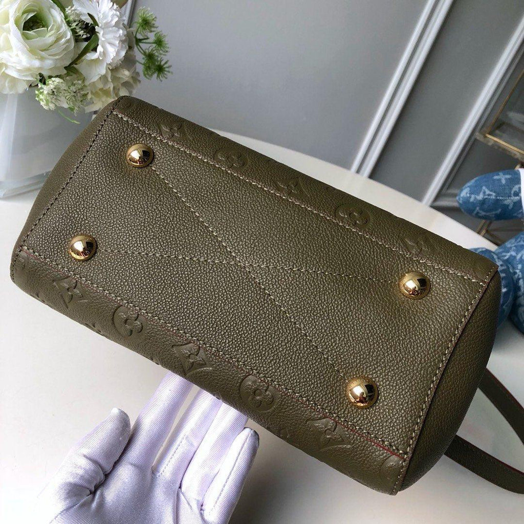 montaigne-mm-2 Crossbody