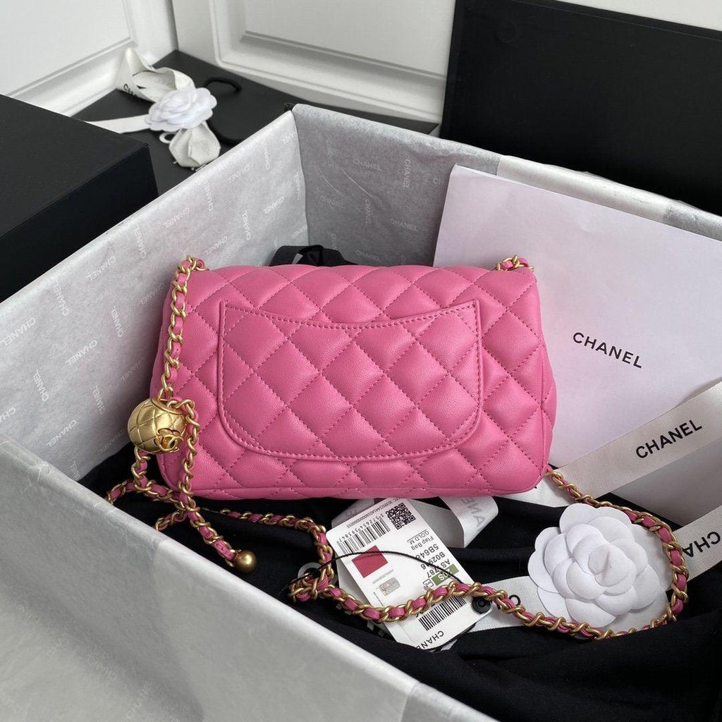mini-flap-bag-4 Crossbody