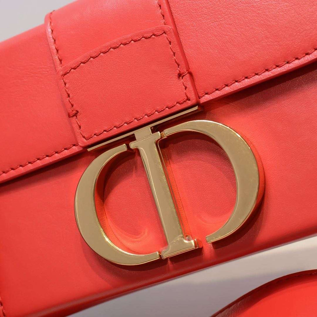 30-montaigne-flap-bag-1 Crossbody