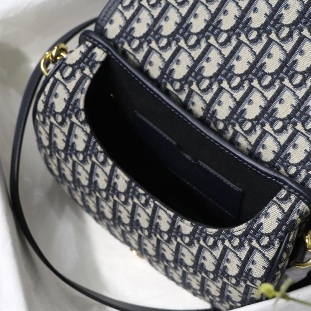 medium-dior-bobby-bag Shoulder