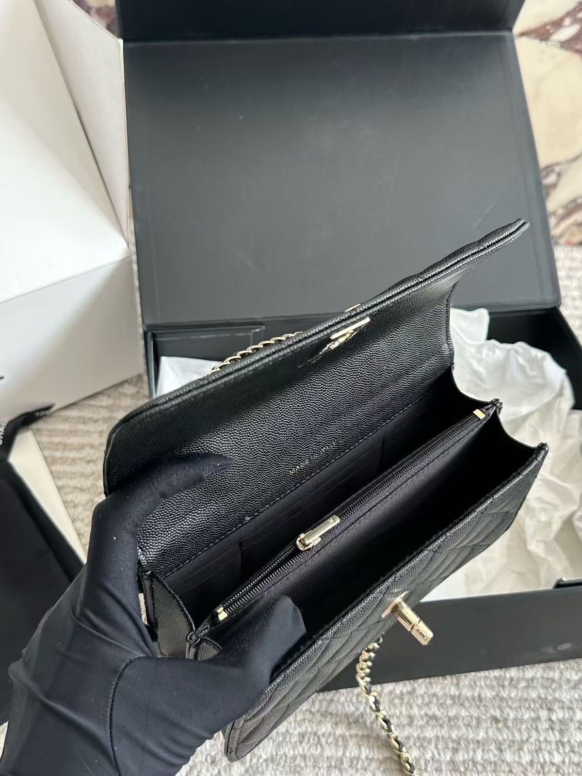 serenityll-200104-chanel-bag Crossbody