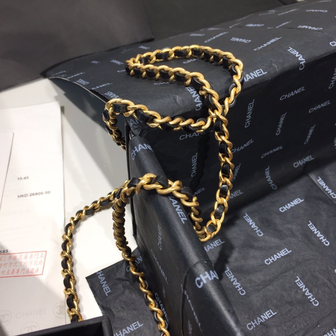 clutch-with-chain Handle