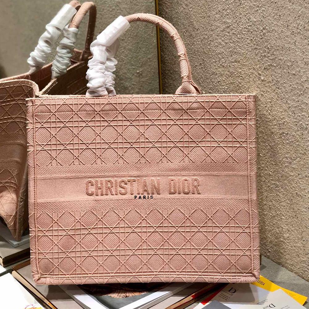 dior-book-tote-16 Tote