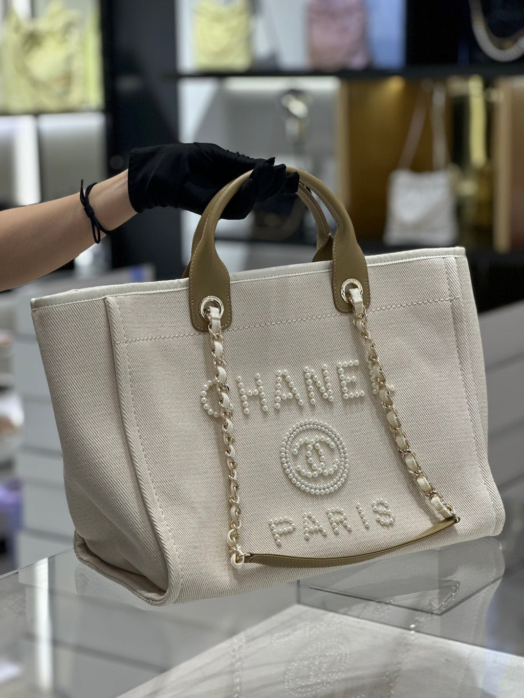 chanel-natural-canvas-and-tan-leather-large-pearl-deauville-tote-30x39x22cm Tote