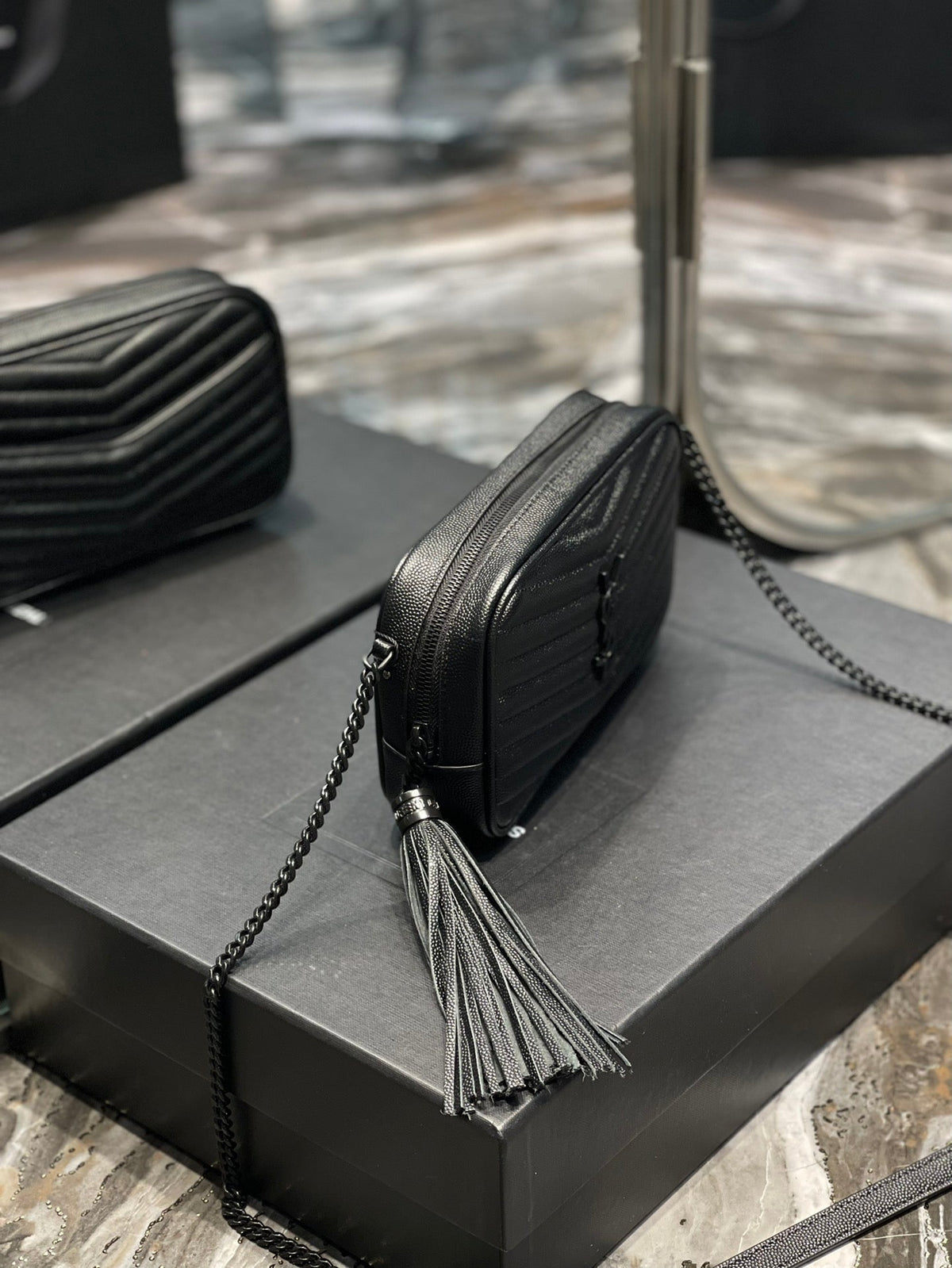 ysl-loulou-mini-camera-bag-18cm-black Crossbody
