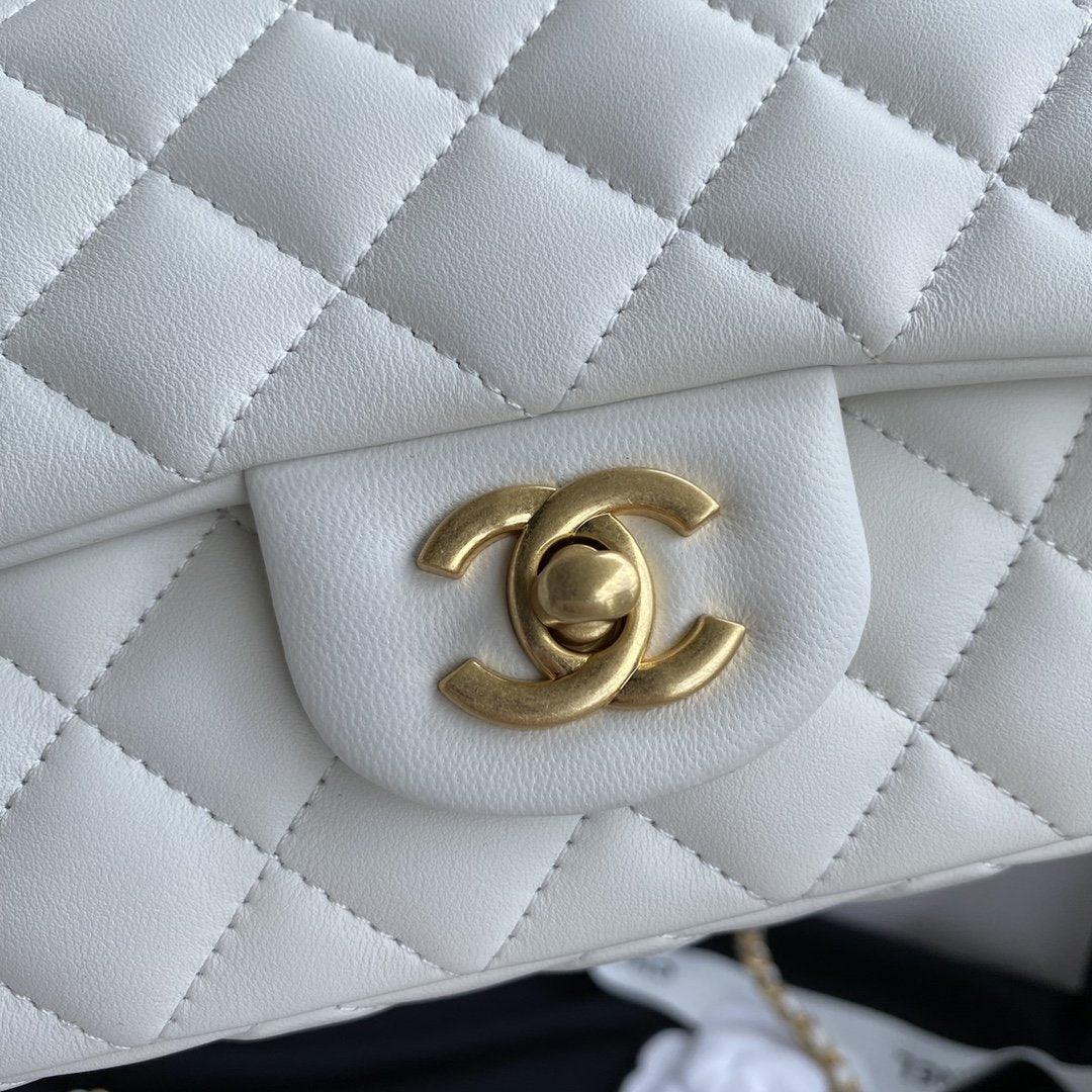 mini-flap-bag-6 Crossbody