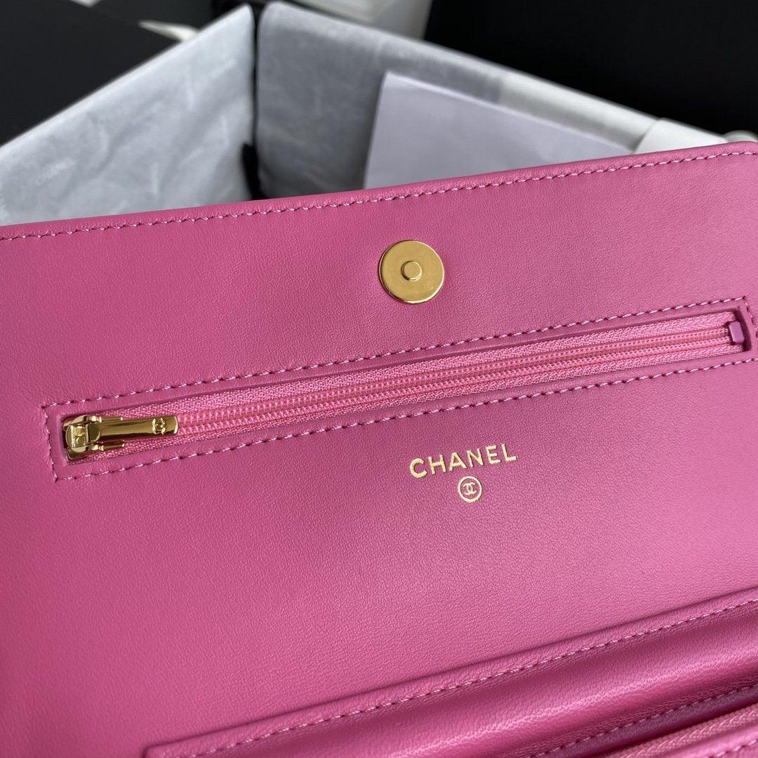 classic-handbag-3 Crossbody