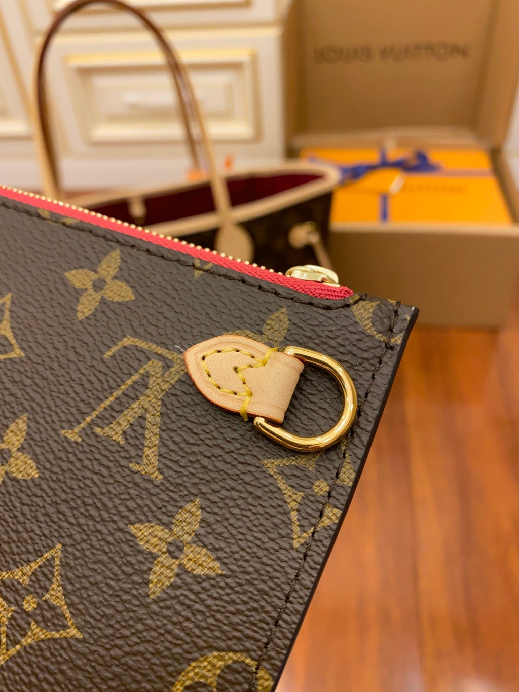 louis-vuitton-tote-leather-bag Tote