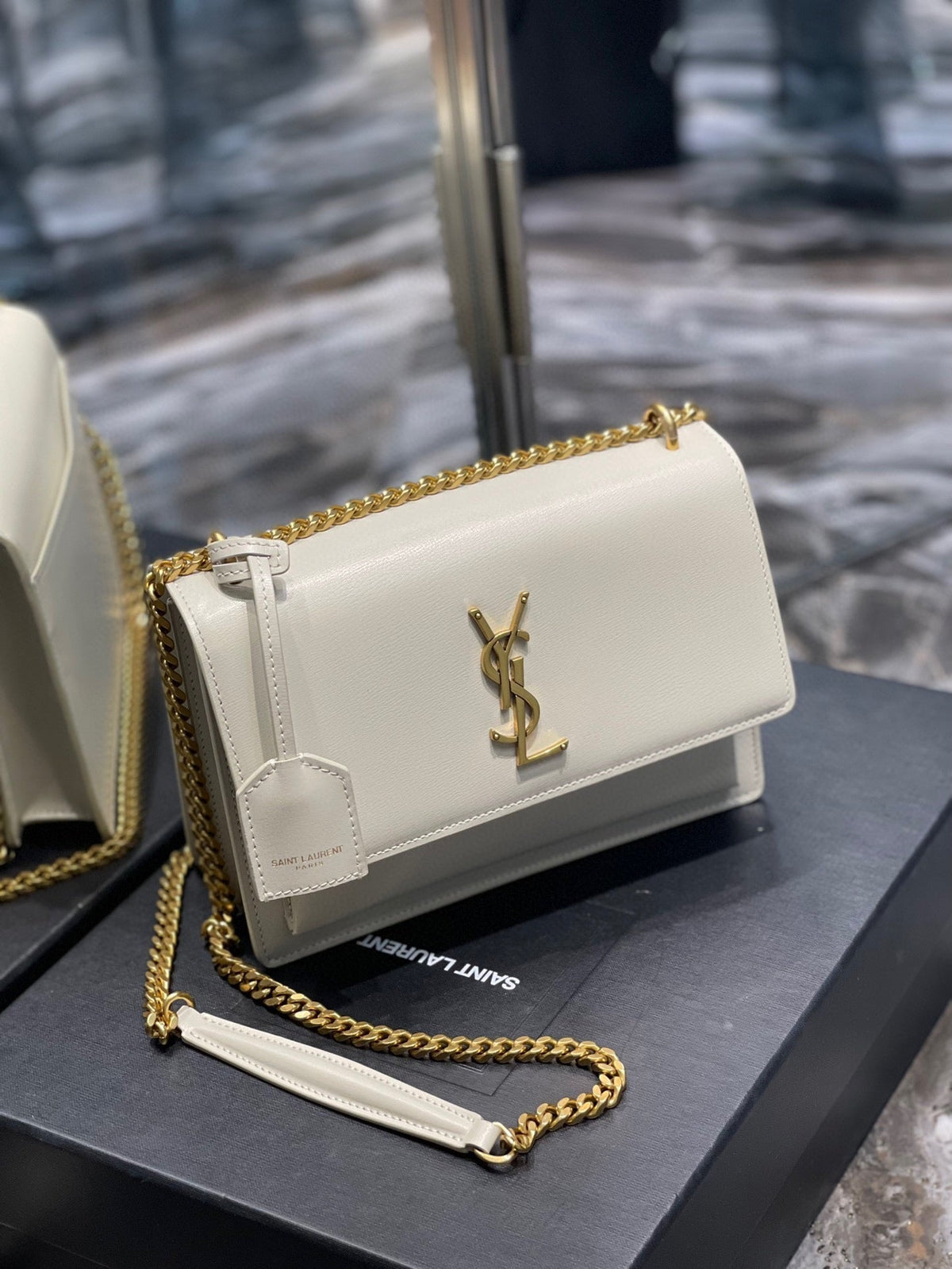 ysl-medium-sunset-bag-22-white-lambskin-gold-tone-22-x-16-x-8cm Crossbody