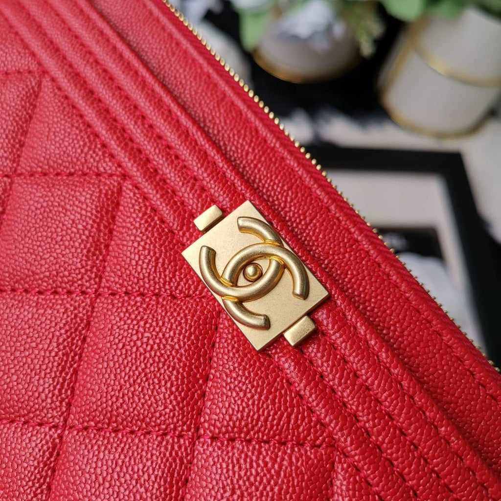 chanel-caviar-quilted-zip-boy-pouch-copy ohter