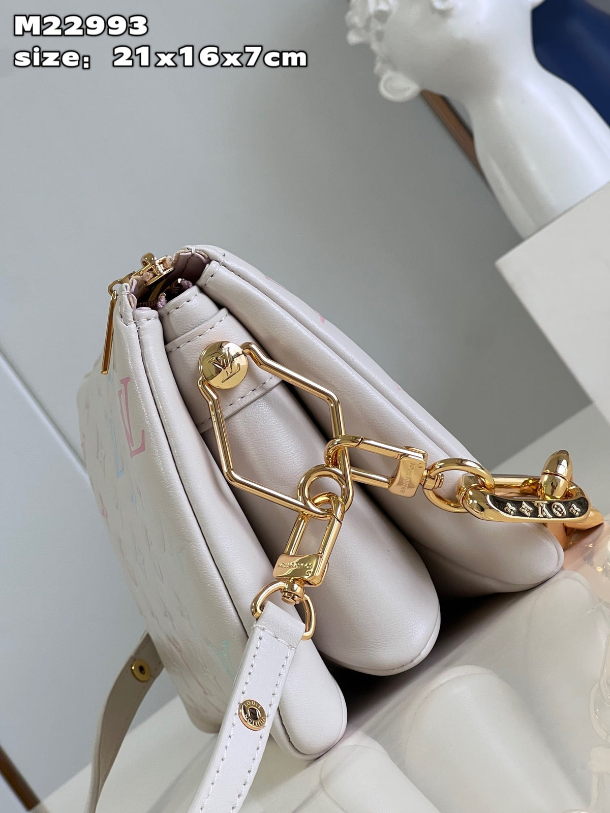 louis-vuitton-coussin-bb-milkway-20-x-16-x-7-cm Shoulder