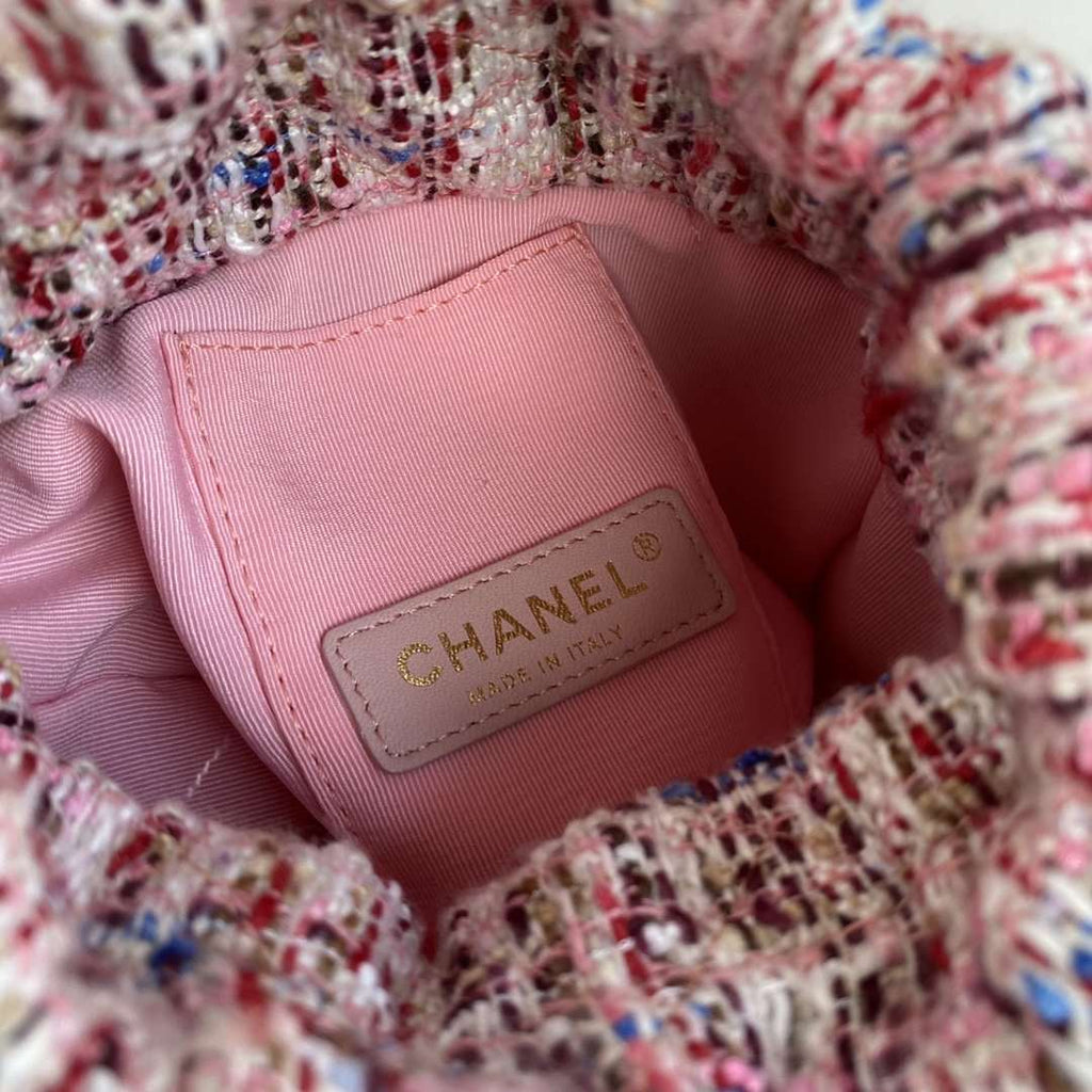 chanel-2020-tweed-soul-bucket-bag-pink-copy Handle