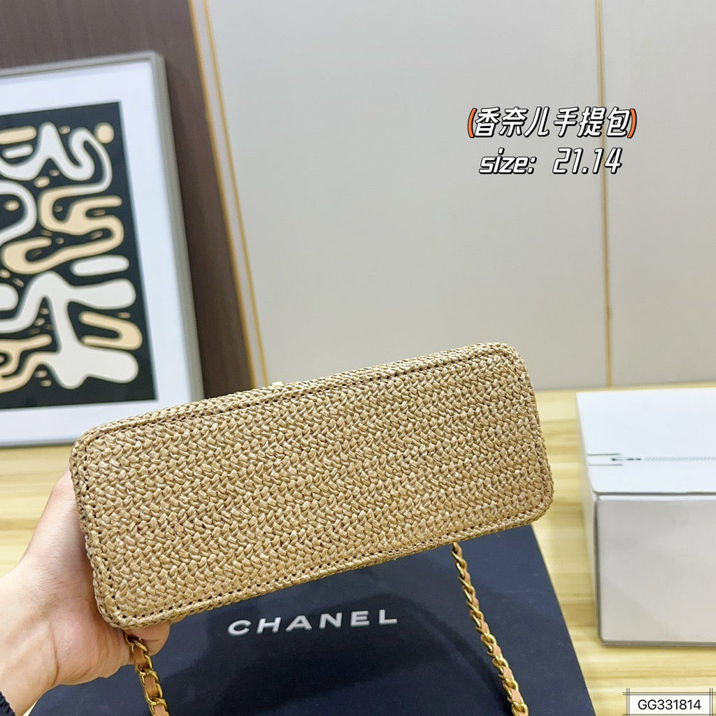 serenityll-200108-chanel-bag Handle