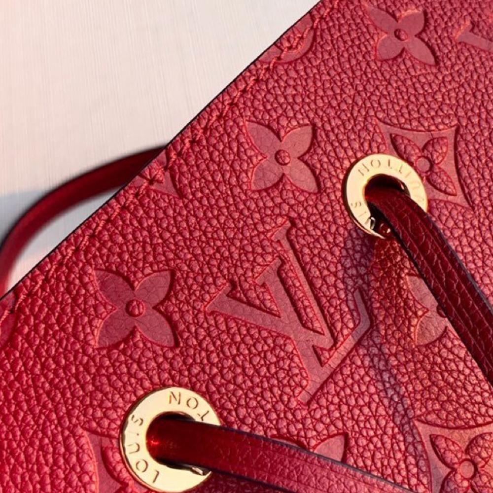 louis-vuitton-neonoe-bb-4 Crossbody