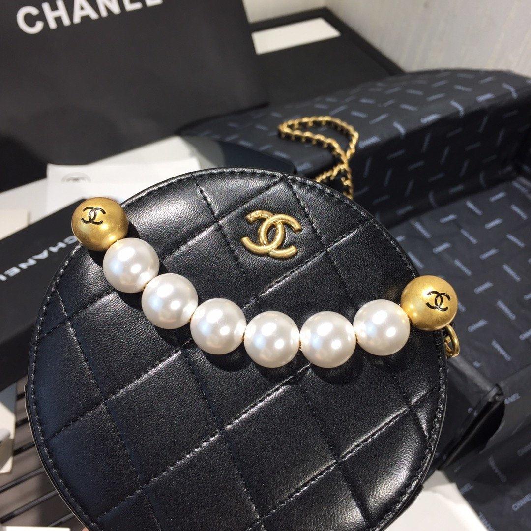 clutch-with-chain Handle