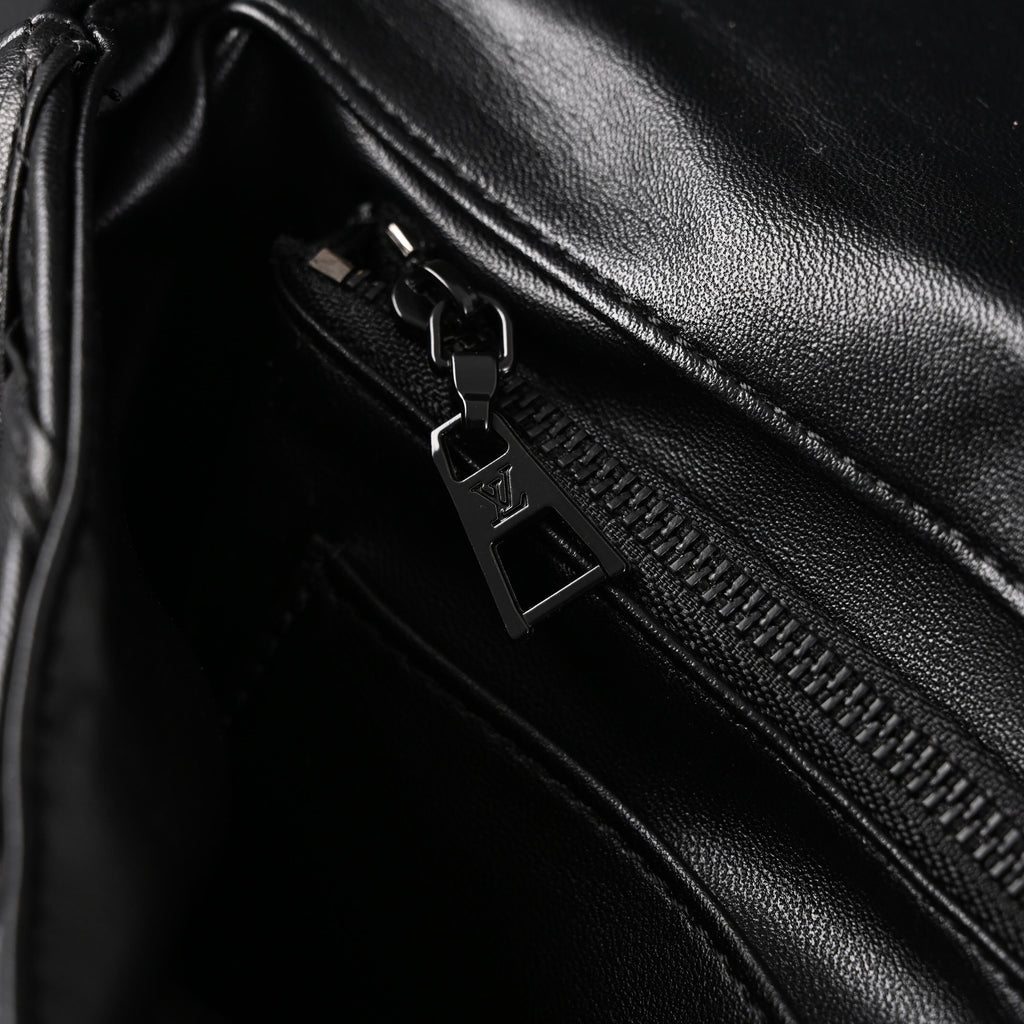 louis-vuitton-go-14-mm-quilted-leather-chain-shoulder-bag-black Shoulder