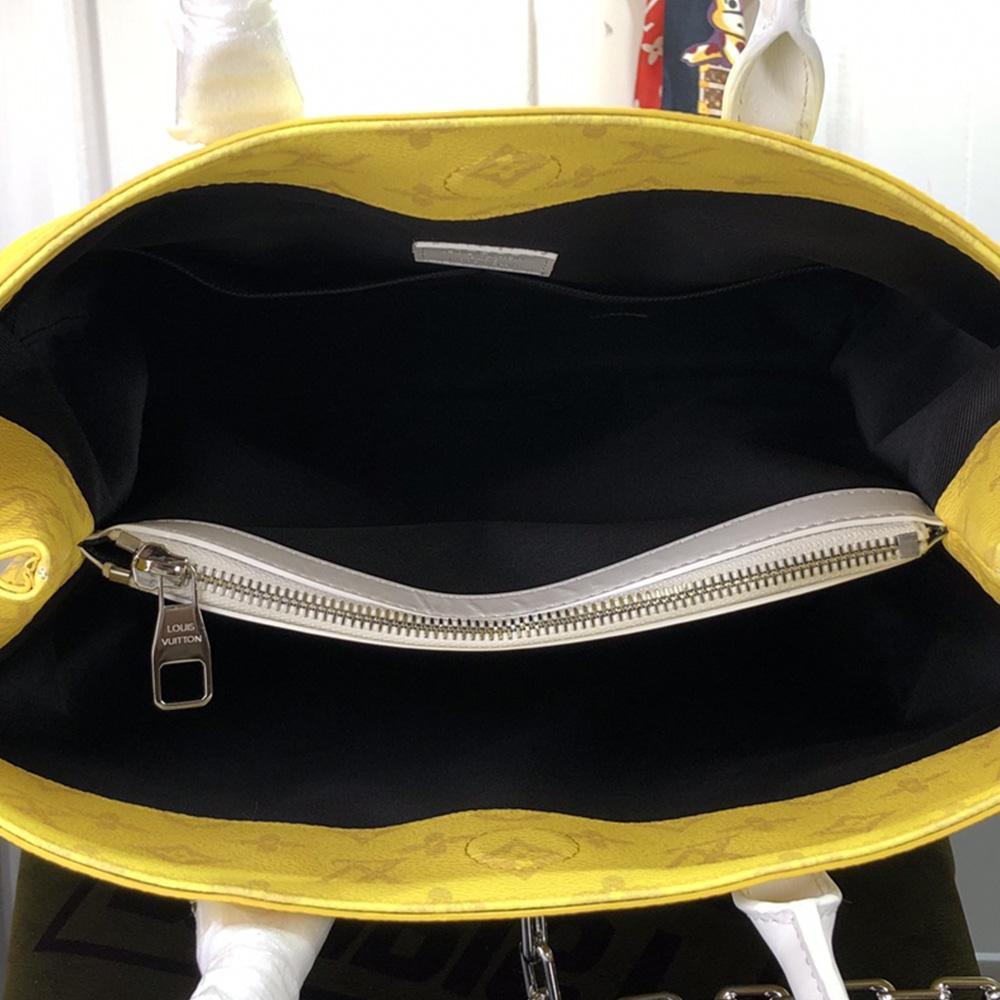 louis-vuitton-tote-bag Tote