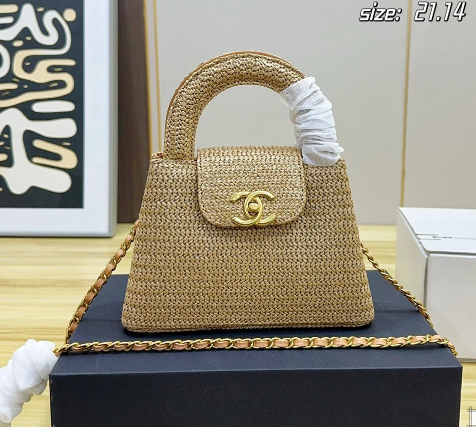 serenityll-200108-chanel-bag Handle