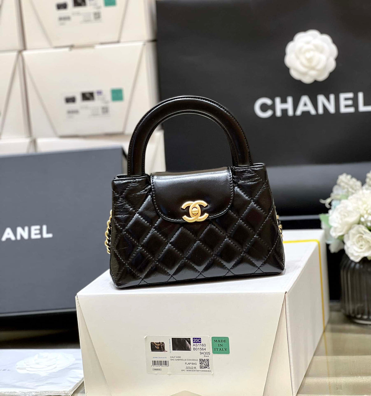 chanel-kelly-mini-shopping-bag-mini-23k-shiny-aged-calfskin-black-13x19x7cm Handle