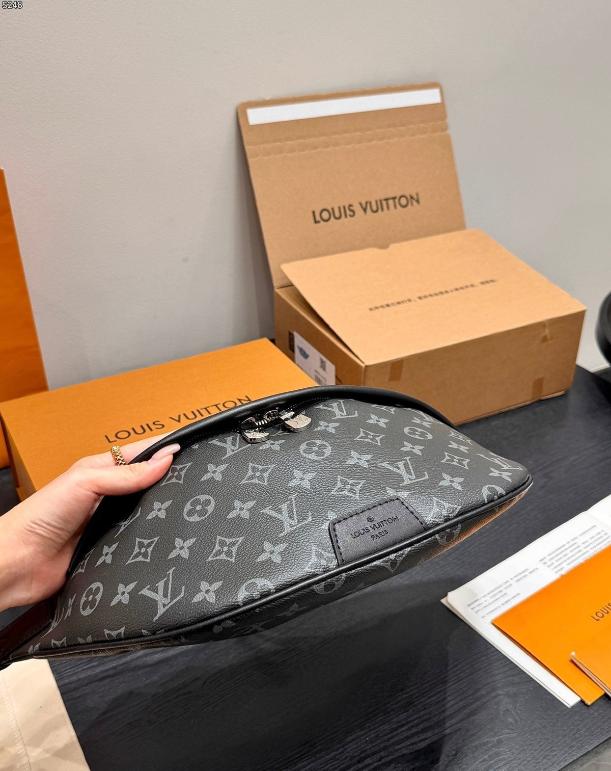 serenityll-2001120-lv-bag Crossbody