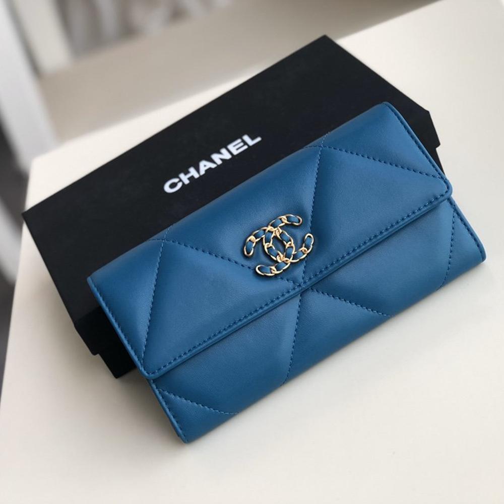 chanel-19-quilted-flap-wallet-copy ohter