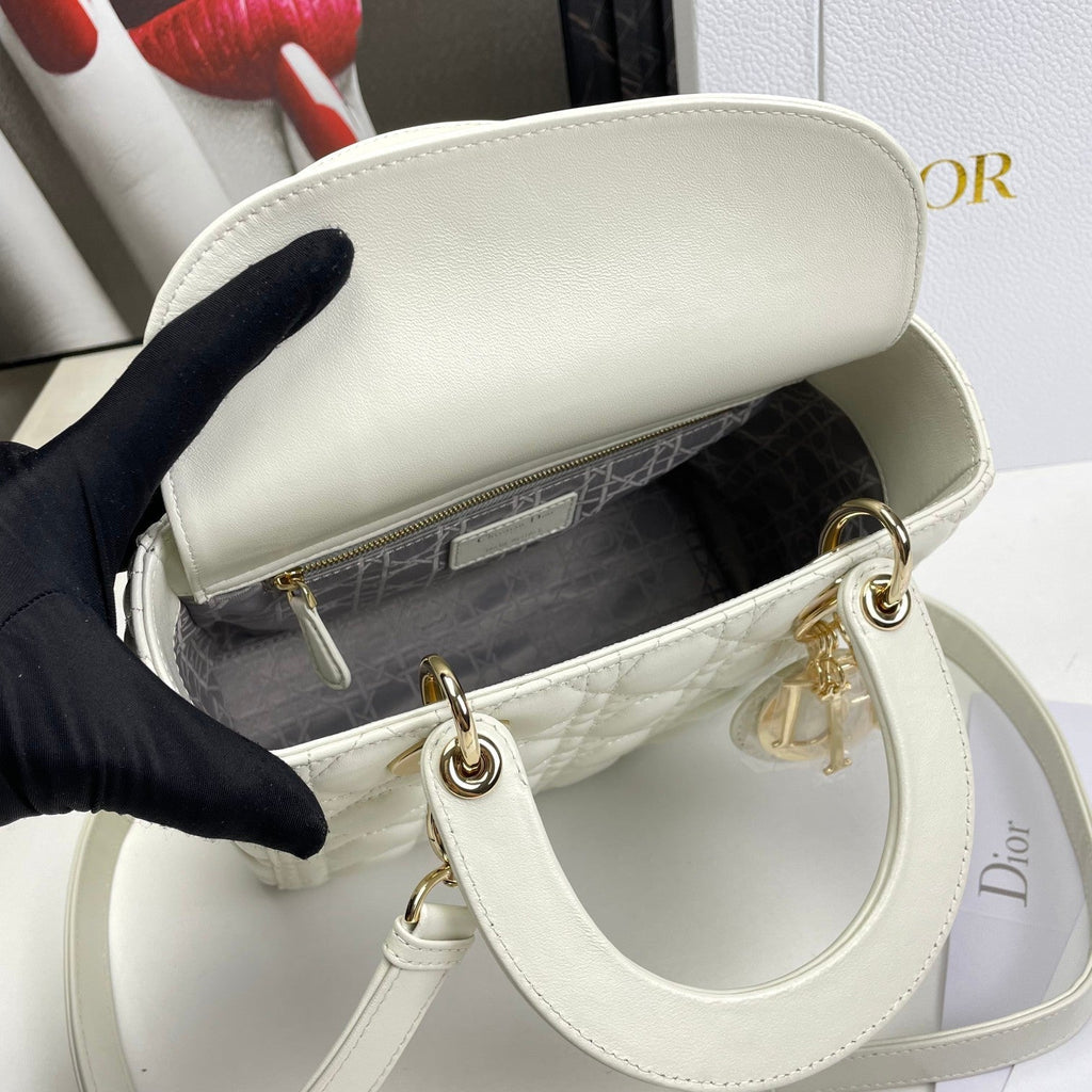 dior-lady-medium-white-bag-24cm Handle