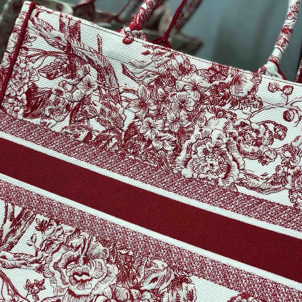 dior-book-tote-19 Tote