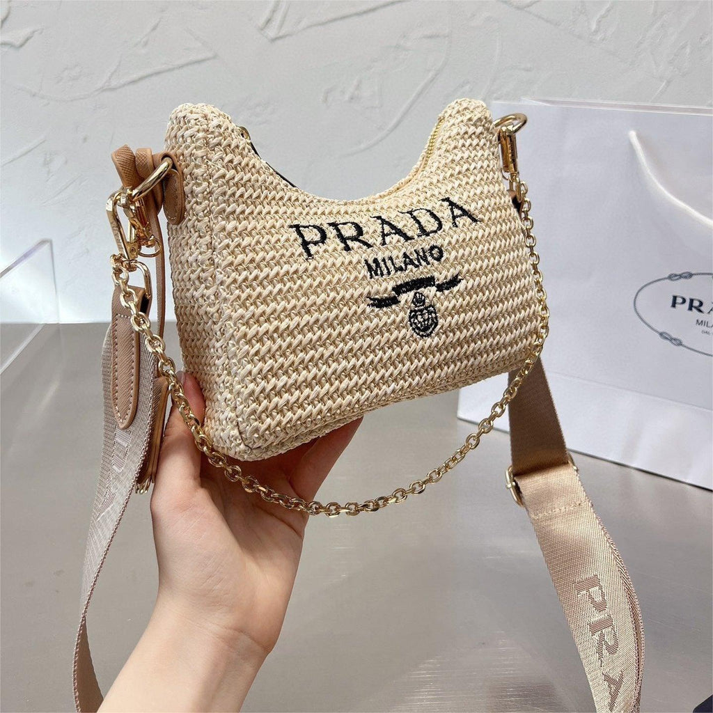 prada-handbag-re-edition-2005-bag-8-3x7x2-3inch Handle