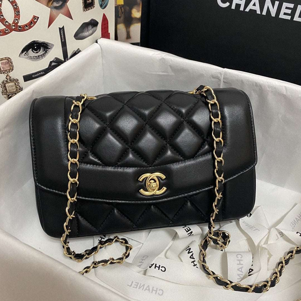 chanel-flap-bag-6 Crossbody