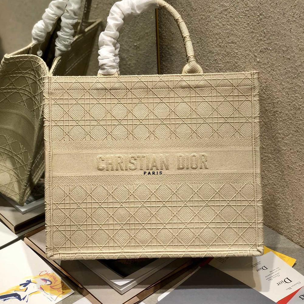 dior-book-tote-17 Tote