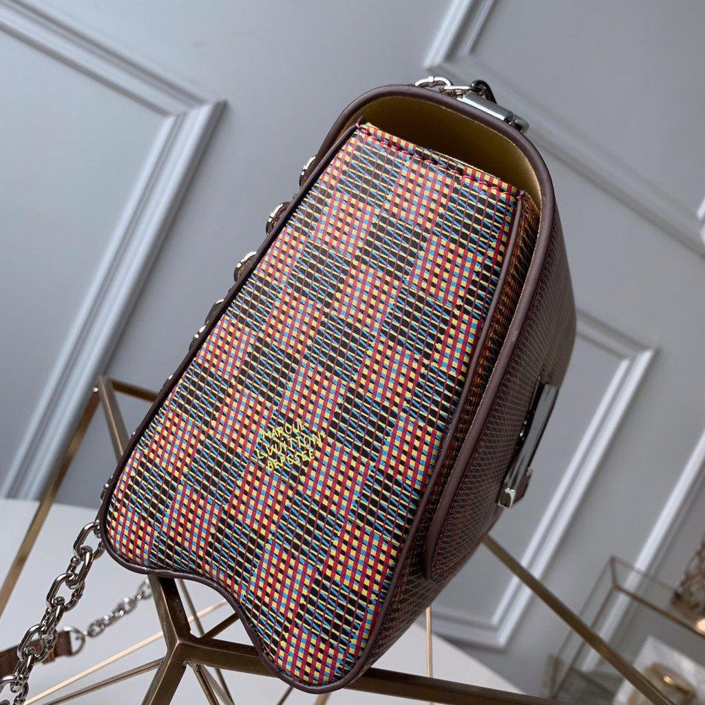 twist-mm-9 Crossbody