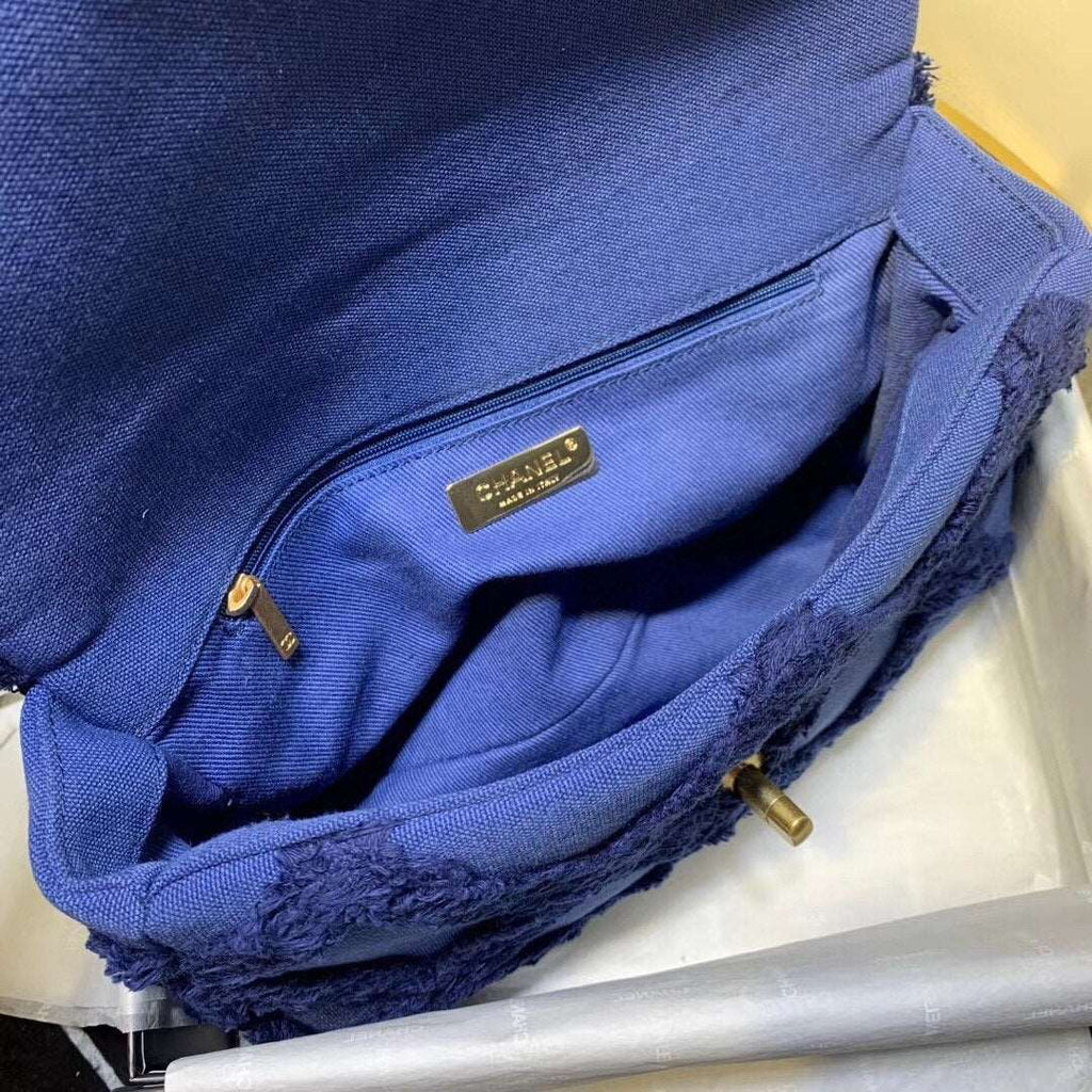 chanel-19-flap-bag-5 Crossbody