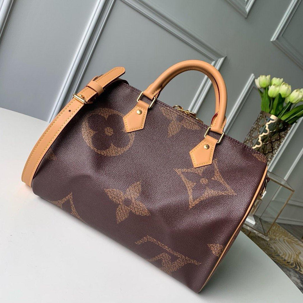 louis-vuitton-bag-25 Crossbody