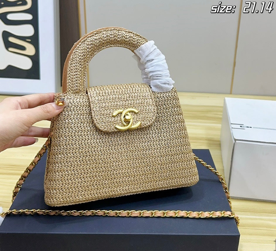serenityll-200108-chanel-bag Handle