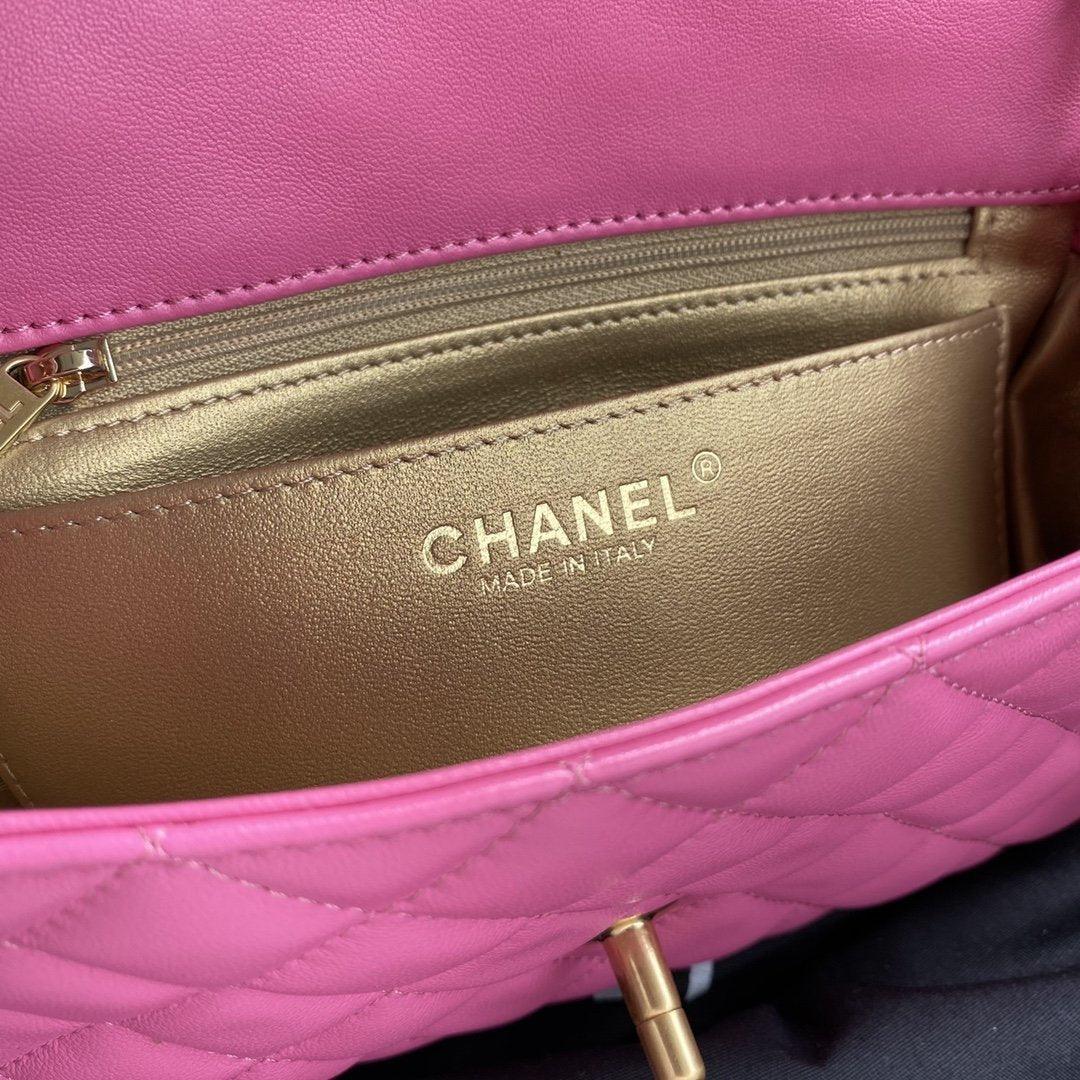 mini-flap-bag-4 Crossbody